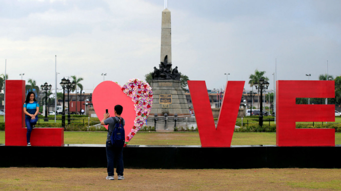 Ilustrasi Pasangan di Hari Valentine.