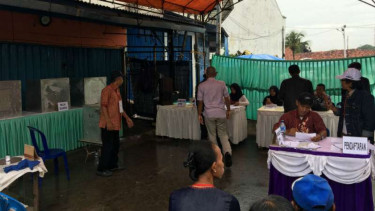 Suasana di TPS di Kampung Aquarium, Jakarta Utara, Rabu, 15 Februari 2017