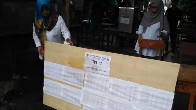 TPS 17 Petamburan, Jakarta Pusat.