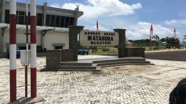 Bandara Matohara Wakatobi.