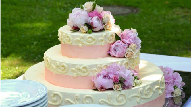 Kue pengantin.