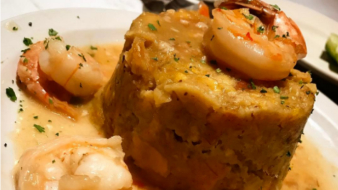 Mofongo, kuliner khas Puerto Rico dari pisang hijau.