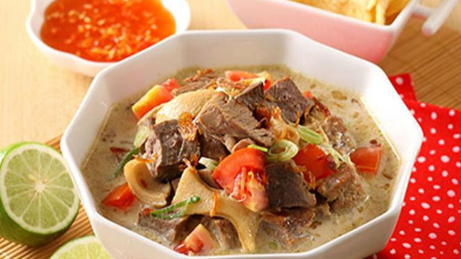Soto Betawi.