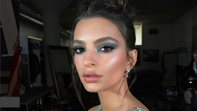 Emily Ratajkowski
