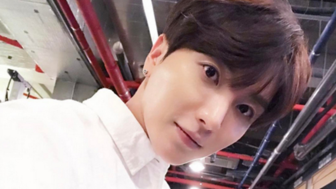 Leeteuk Super Junior.
