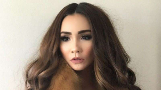 Cheverly Amalia berkarier di AS