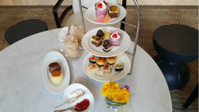 Kids High Tea.