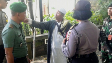 Pria yang mengaku seorang habib diamankan saat ingin bertemu Raja Salman