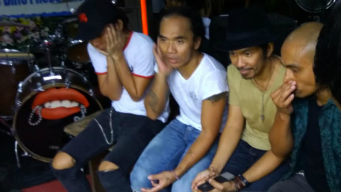 Slank.