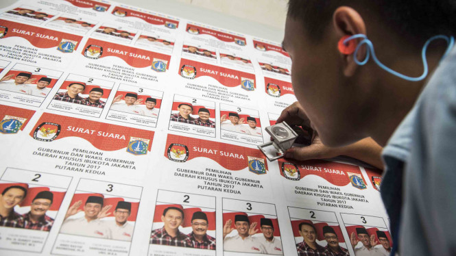 Surat suara putaran kedua Pilkada DKI.