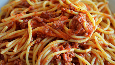 Pasta/spaghetti.
