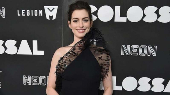 Anne Hathaway