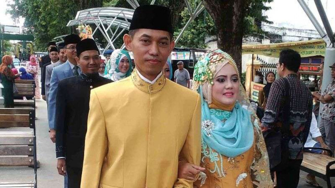 Peragaan busana pengantin di Jalan Malioboro, Yogyakarta 