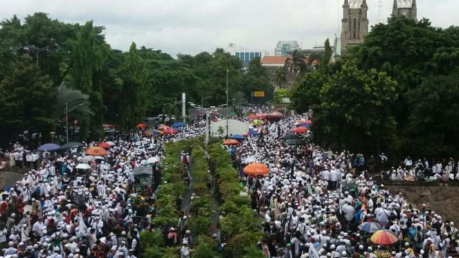 Massa aksi 313 siap long march menuju kawassan Istana, Jumat (31/3/2017).