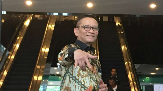 Direktur Jenderal Pajak Ken Dwijugiasteadi 