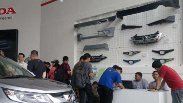 Diskon hingga 90 persen di Tumplek Blek