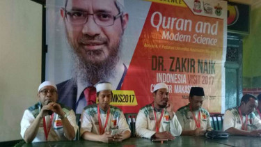 Panitia penyelenggaraan Zakir Naik Indonesia Visit 2017 di Makassar