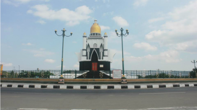 Salah satu masjid di Kota Lombok.