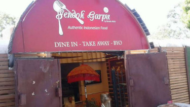 Rumah makan Sendok Garpu di Brisbane, Quensland, Australia 