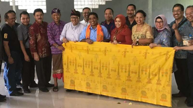 Tenun Bali Betawi
