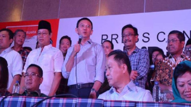 Ahok dan Djarot mengucapkan selamat kepada Anies-Sandi