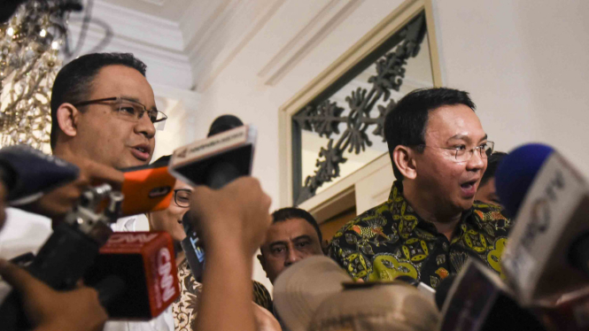 Pertemuan Anies dan Ahok di Balaikota Jakarta.