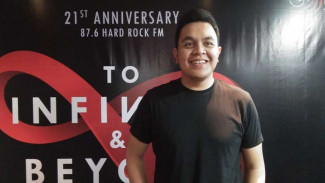 Tak Cuma Nyanyi, Tulus Berbakat Bikin Video Klip