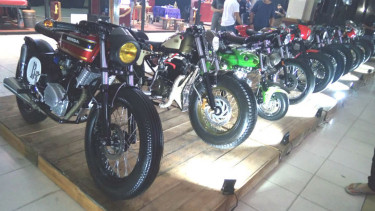 Motor Custom Kolaborasi Builder di Suryanation Motorland