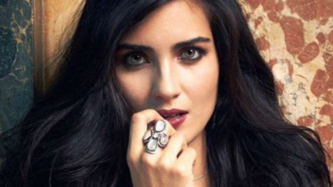 Tuba Buyukustun