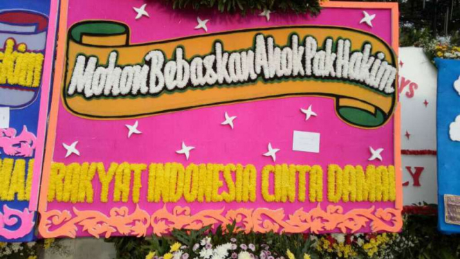 Karangan bunga untuk Ahok di Balai Kota, Rabu, 3 Mei 2017.