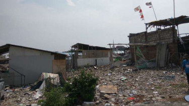 Bangunan semi permanen yang masih bertahan di Kampung Akuarium, Rabu, 3 Mei 2017