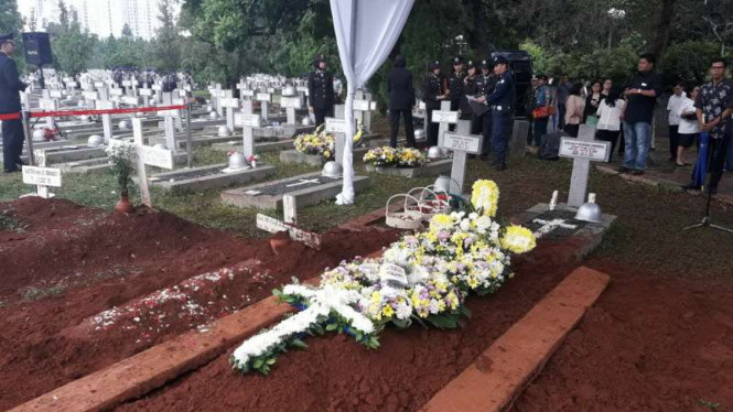 Pemakaman Mantan Kapolri Widodo Budidarmo.