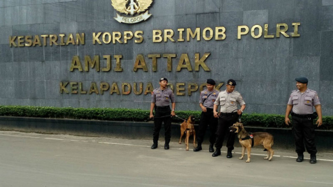 Anjing pelacak disiagakan di depan Mako Brimob