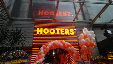 Hooters Jakarta.