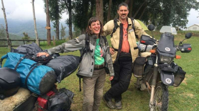 Mike Mills dan Shannon Mills di Indonesia.