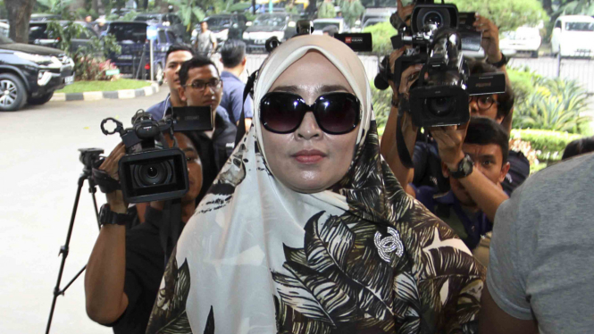 Firza Husein, tersangka kasus pornografi baladacintarizieq.