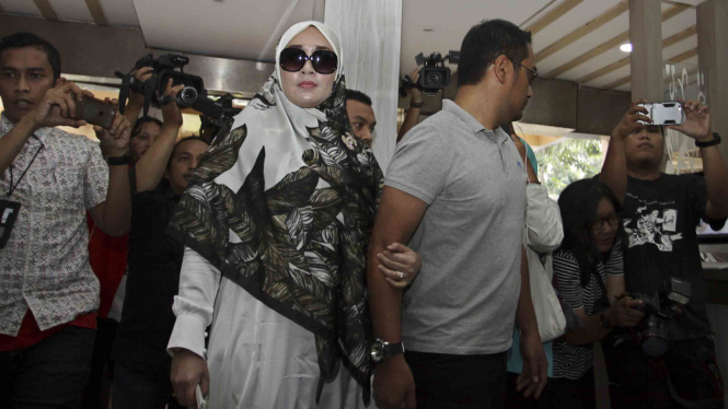 Setelah memeriksa tersangka Firza Husein, tim penyidik Polda Metro Jaya juga akan memeriksa Fatimah Husein Assegaf alias Kak Ema.