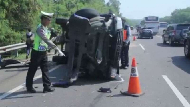 Kecelakaan beruntun di Tol Cipularang, Jumat, 19 Mei 2017. (Foto ilustrasi).