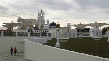 Suasana di Kota Banda Aceh, NAD.