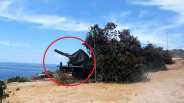 Penampakan meriam TNI di Natuna.