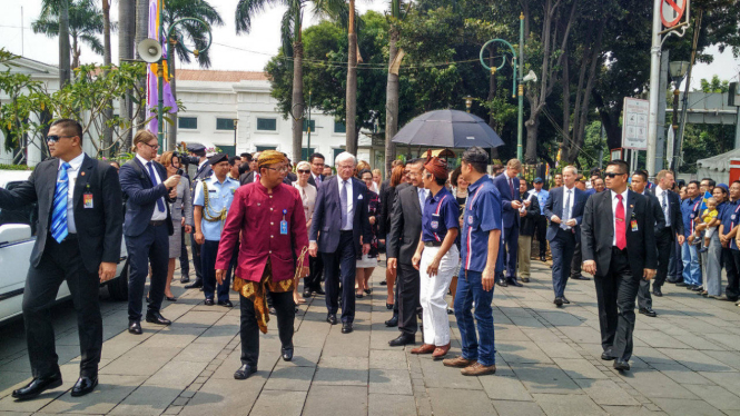 Raja Swedia saat berkunjung ke Museum Fatahillah.