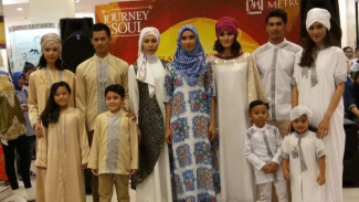 Desainer Baju Muslim Pamer Dagangan di Metro