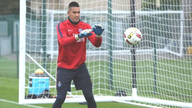 Penjaga gawang Paris Saint-Germain (PSG), Alphonse Areola