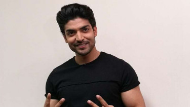 Gurmeet Choudhary 