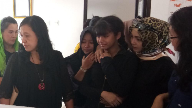 Putri Yana Zein