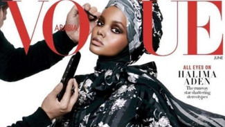 Model Berhijab Asal AS Jadi Sampul Vogue Edisi Ramadan