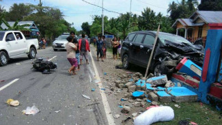 Mobil Dinas Bupati Banggai Terlibat Kecelakaan Maut
