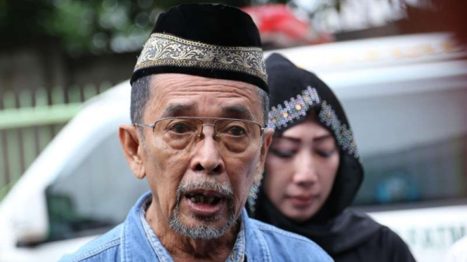 Nurzaman Zein, ayah Yana Zein