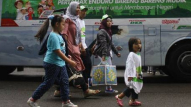 Ilustrasi mudik bersama keluarga