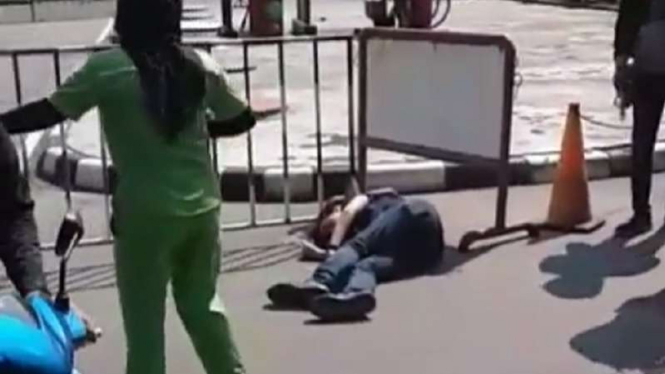 Kondisi jenazah pria yang ditembak perampok di SPBU Daan Mogot.